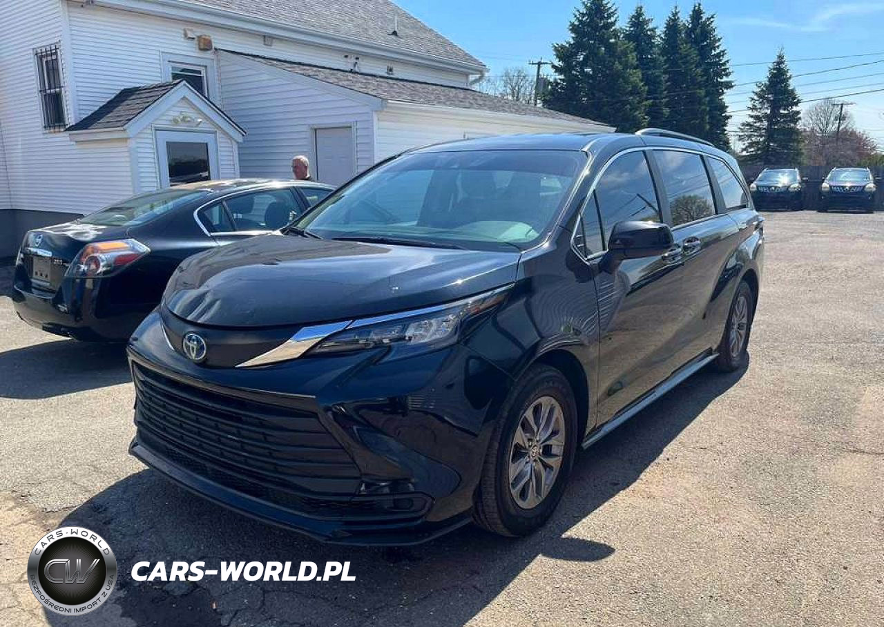 2024 Toyota Sienna Le