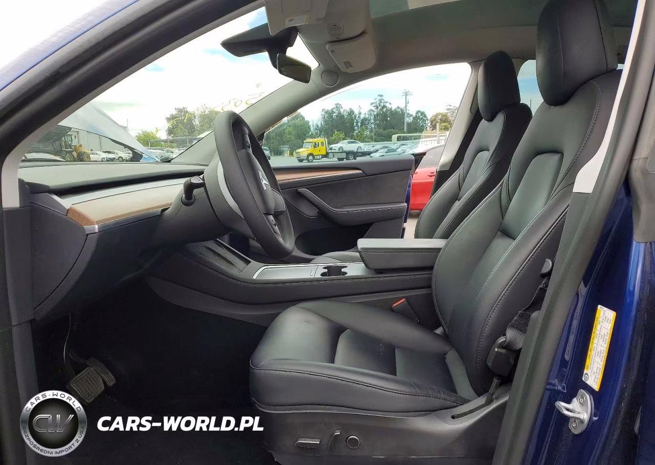 2022 Tesla Model Y VIN:7SAYGDEE1NF550734 - 7