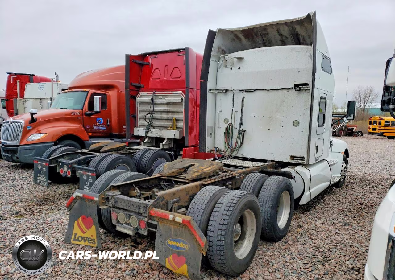 2013 Kenworth Construction T660 VIN:1XKAD49X8DJ345636 - 4