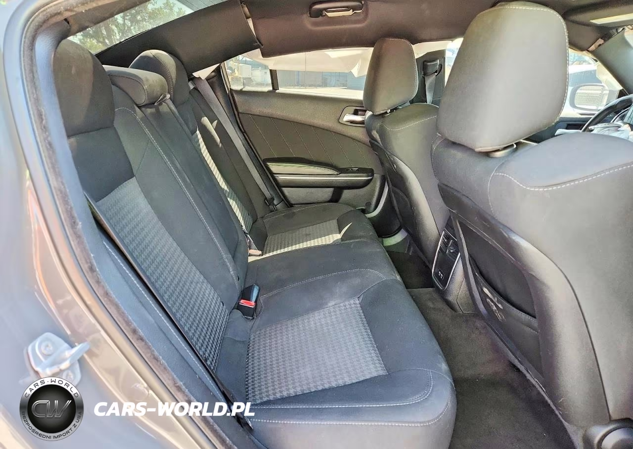 2019 Dodge Charger R VIN:2C3CDXCTXKH532410 - 10