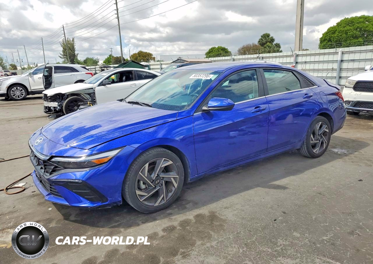 2025 Hyundai Elantra Sel