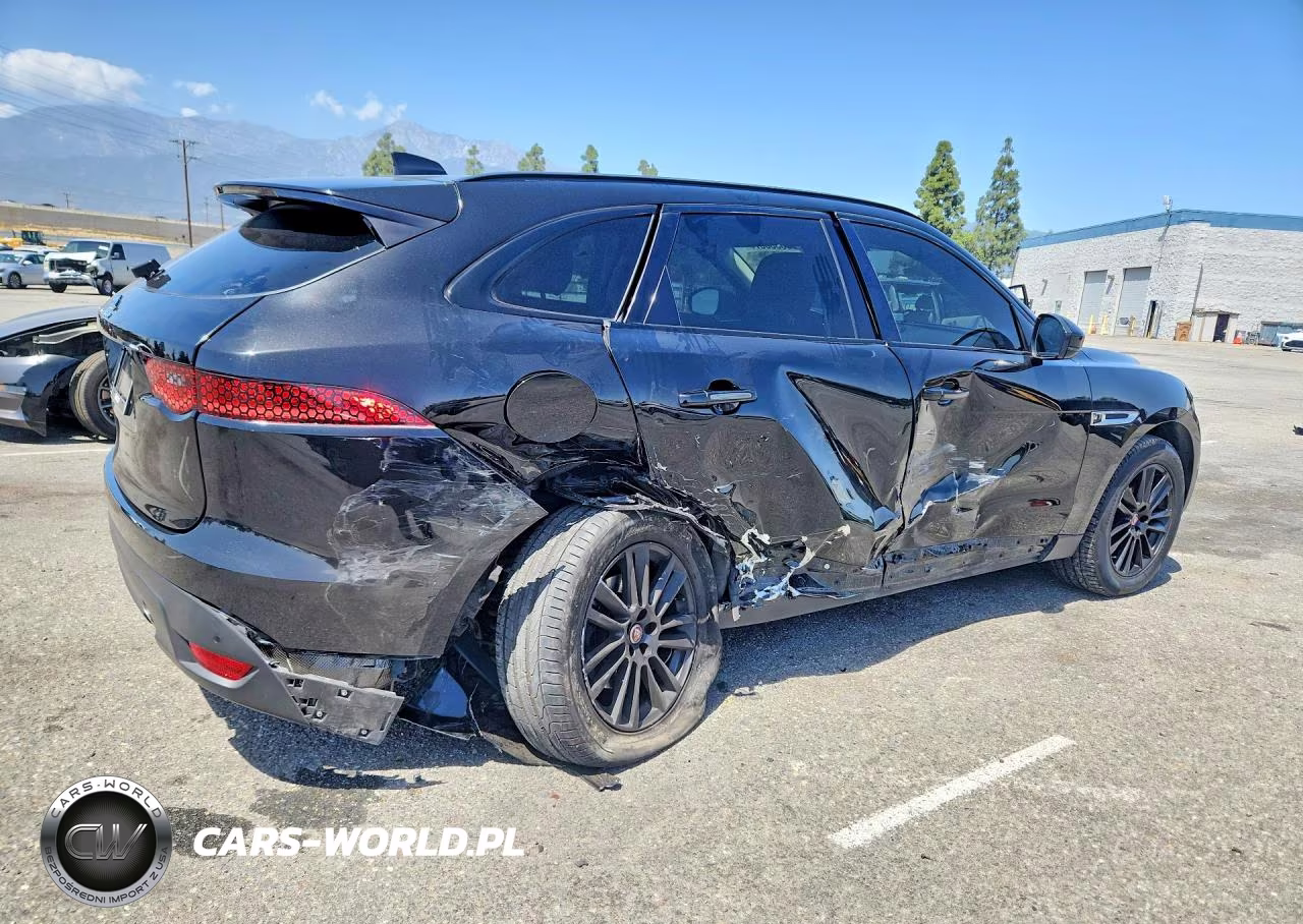 2018 Jaguar F-Pace Prestige VIN:SADCK2FX7JA351284 - 3