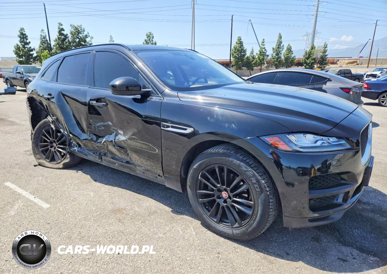2018 Jaguar F-Pace Prestige VIN:SADCK2FX7JA351284 - 4