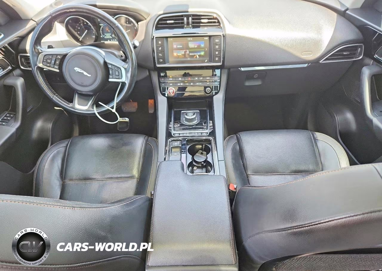 2018 Jaguar F-Pace Prestige VIN:SADCK2FX7JA351284 - 8