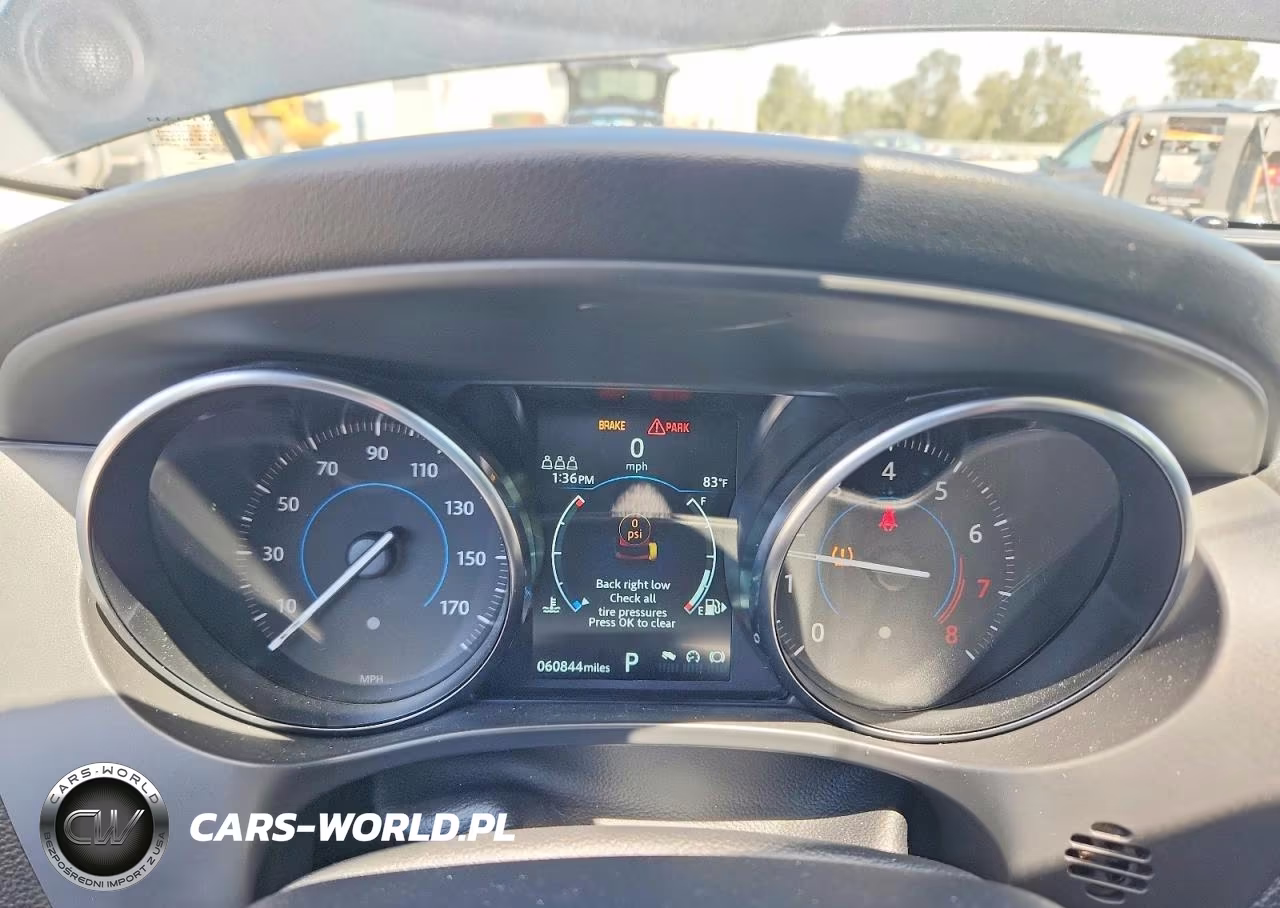 2018 Jaguar F-Pace Prestige VIN:SADCK2FX7JA351284 - 9
