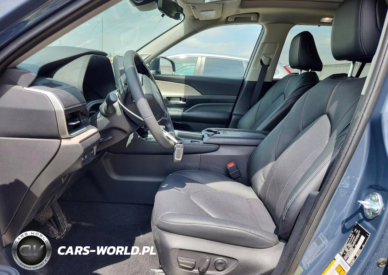 2025 Toyota Grand Highlander Platinum VIN:5TDAAAB53SS089711 - 7