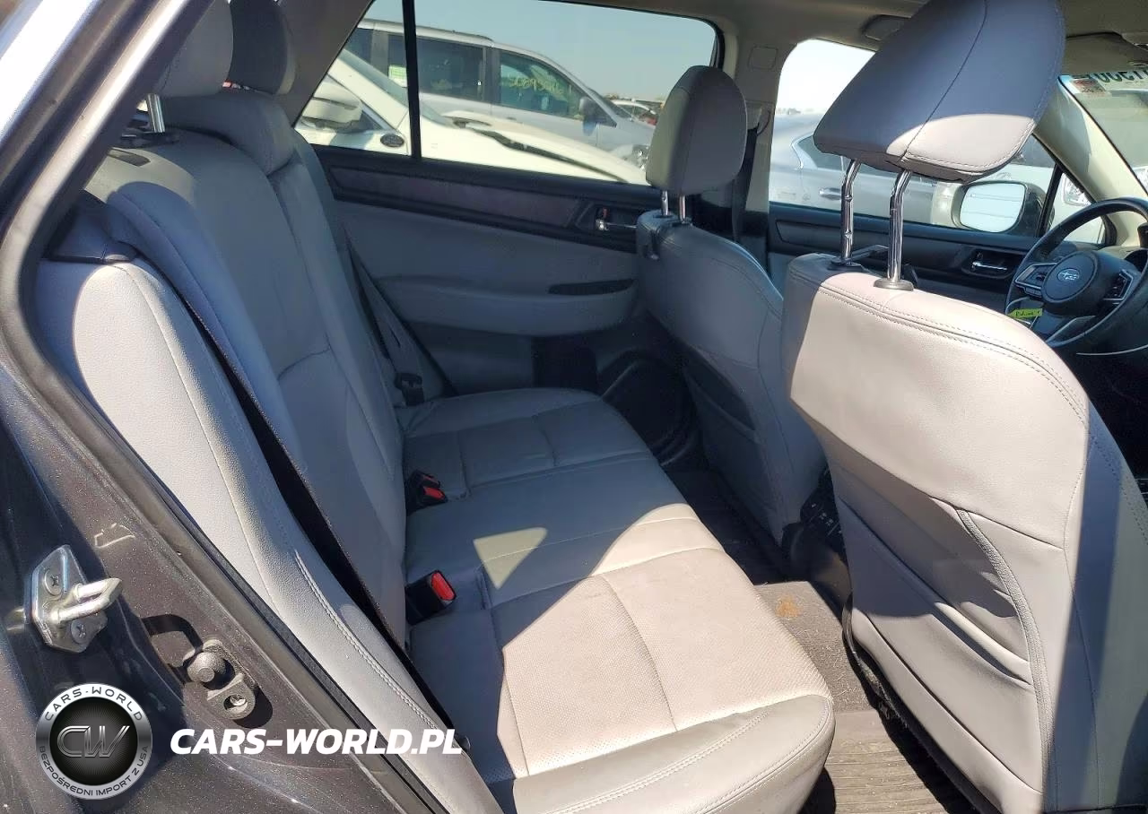 2019 Subaru Outback 3.6R Limited VIN:4S4BSENC4K3317098 - 10