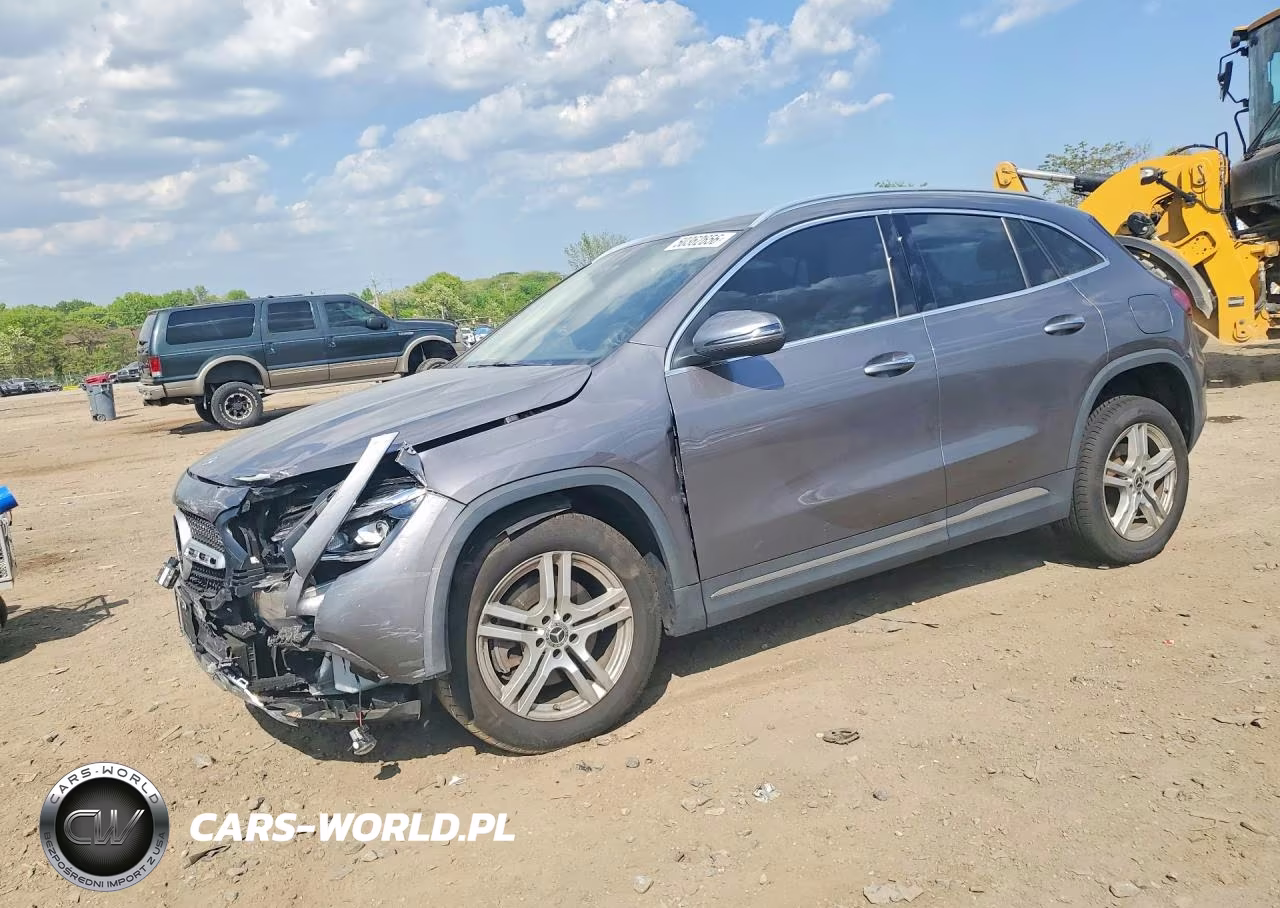 2023 Mercedes-Benz Gla 250 4Matic – zdjęcie 1 z 13