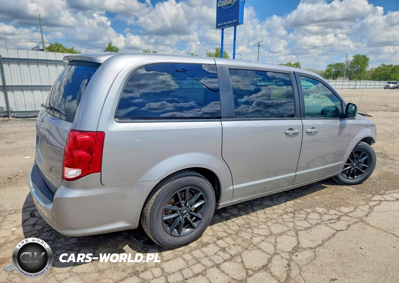 2019 Dodge Grand Caravan Gt VIN:2C4RDGEG4KR670525 - 3