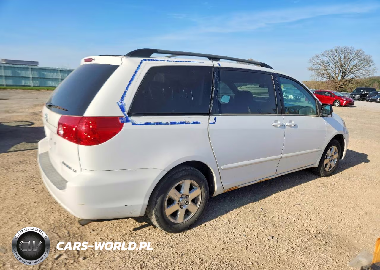 2007 Toyota Sienna Le 7-Passenger VIN:5TDZK23C47S032248 - 3