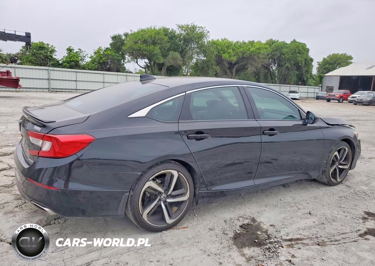 2019 Honda Accord Sport VIN:1HGCV1F3XKA131165 - 3