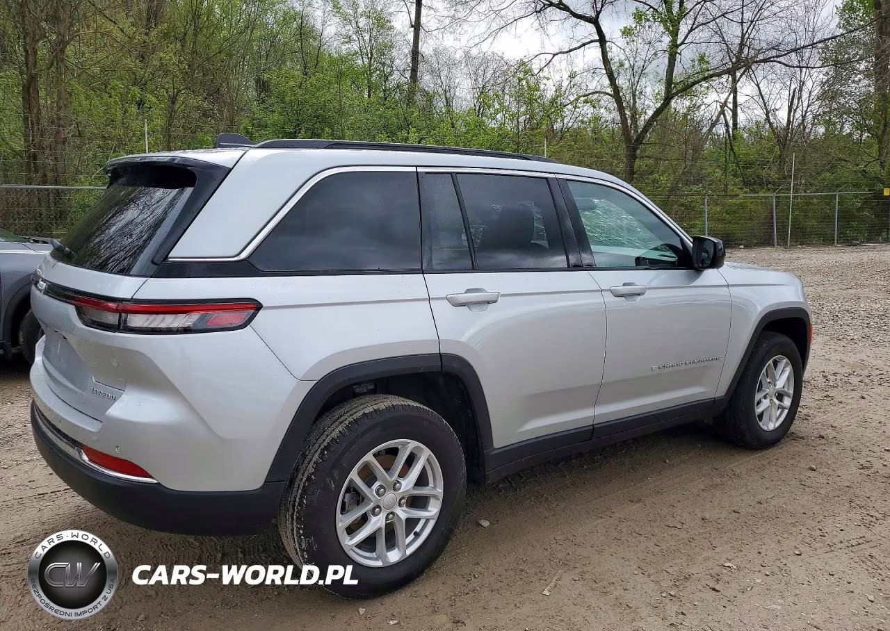 2025 Jeep Grand Cherokee Laredo VIN:1C4RJHAG9SC308803 - 3