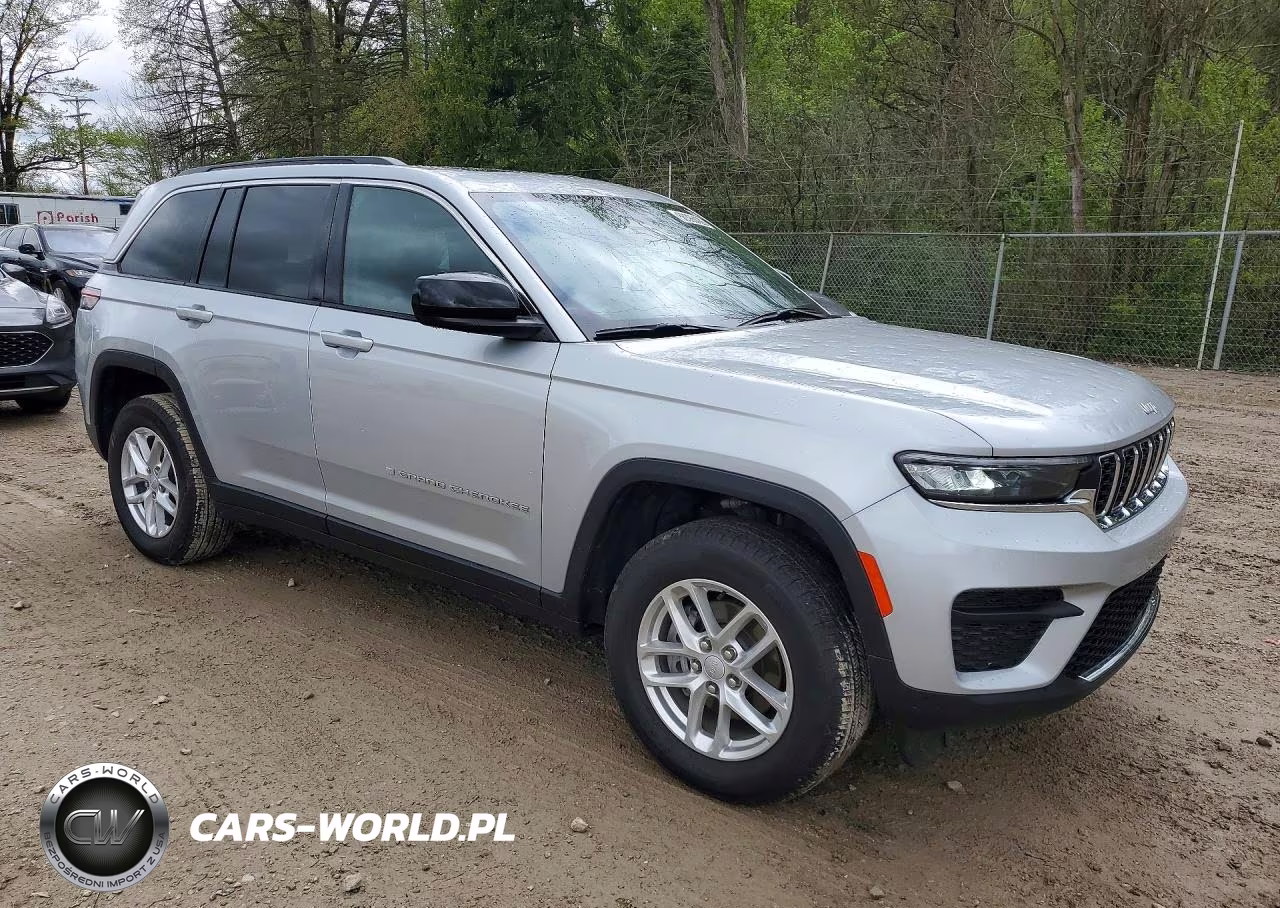 2025 Jeep Grand Cherokee Laredo VIN:1C4RJHAG9SC308803 - 4