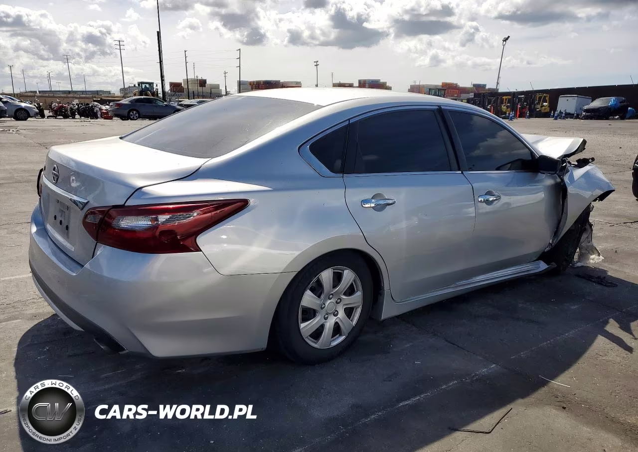 2018 Nissan Altima 2.5 S VIN:1N4AL3AP7JC212473 - 3