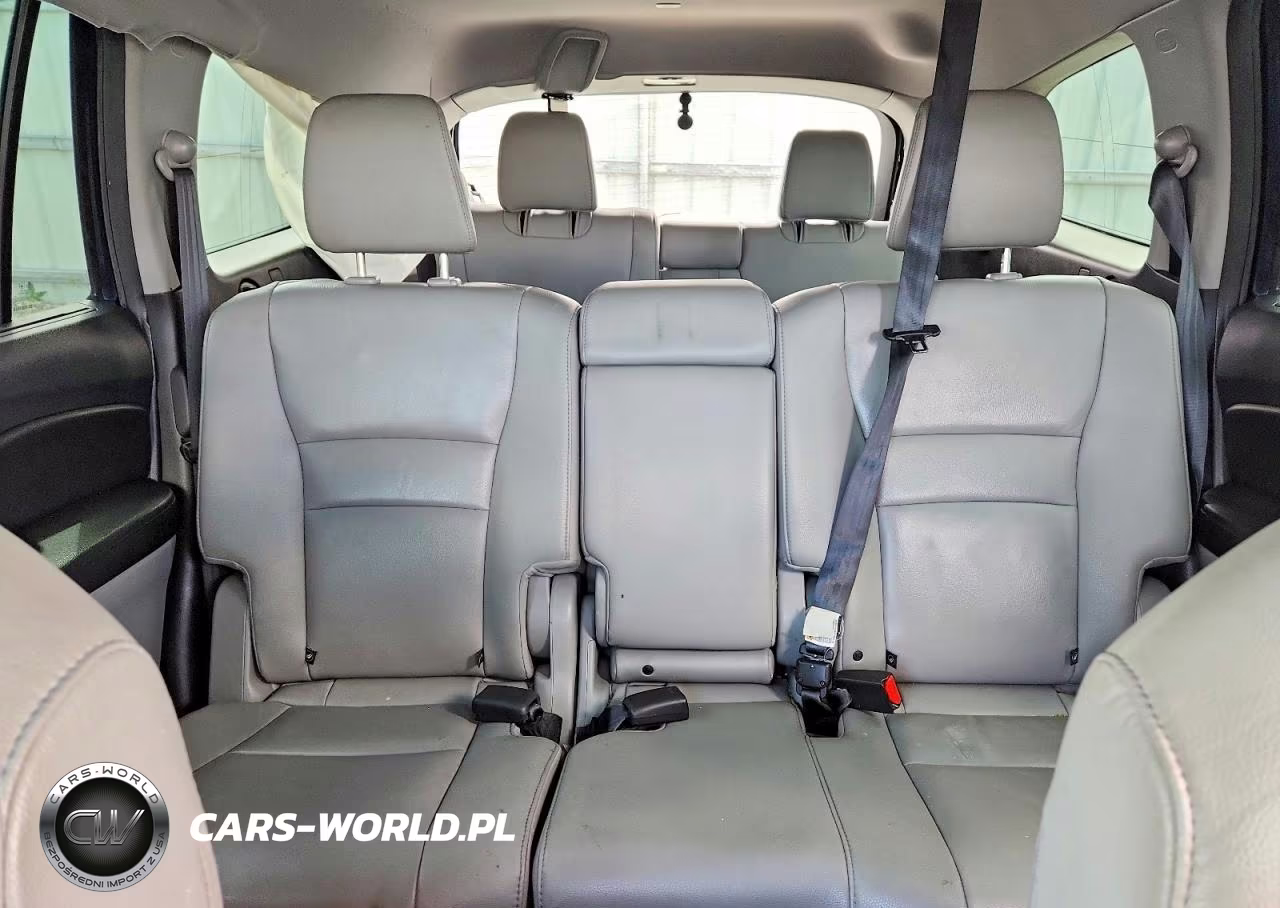 2016 Honda Pilot Touring VIN:5FNYF6H91GB127648 - 10