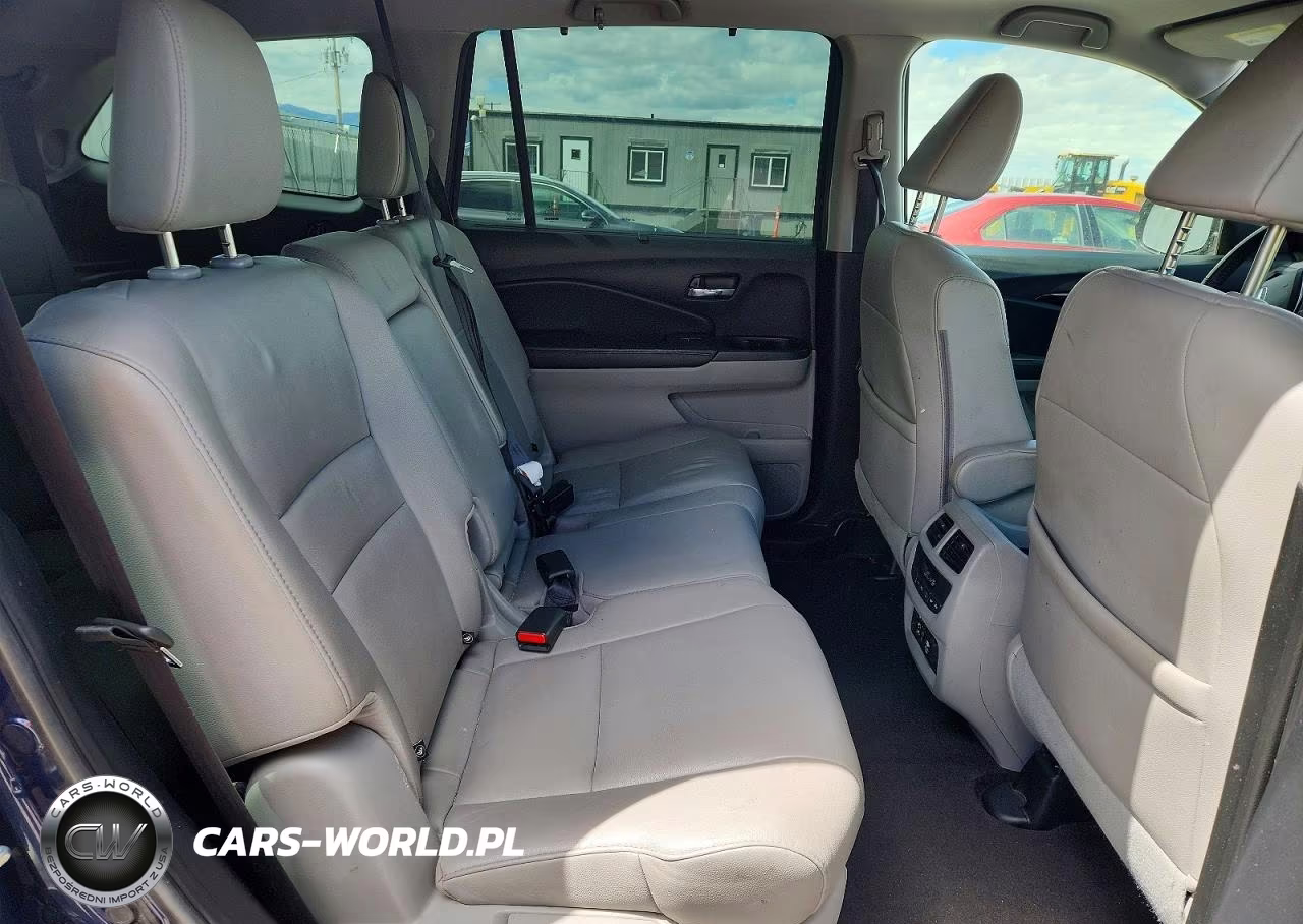 2016 Honda Pilot Touring VIN:5FNYF6H91GB127648 - 11