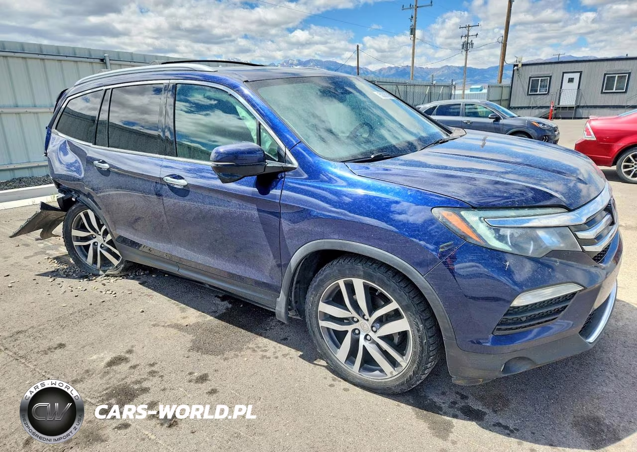 2016 Honda Pilot Touring VIN:5FNYF6H91GB127648 - 4