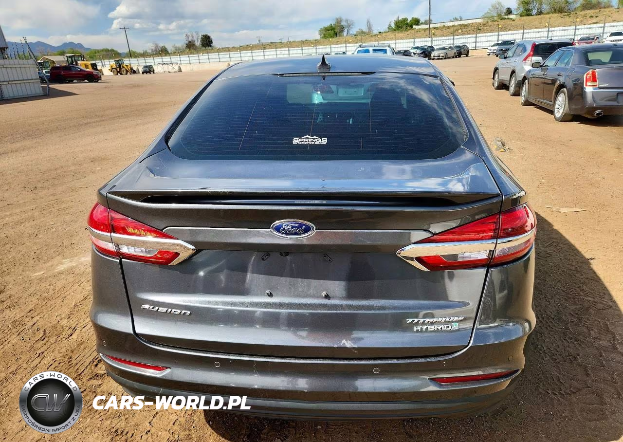 2019 Ford Fusion Titanium VIN:3FA6P0RU3KR240180 - 6