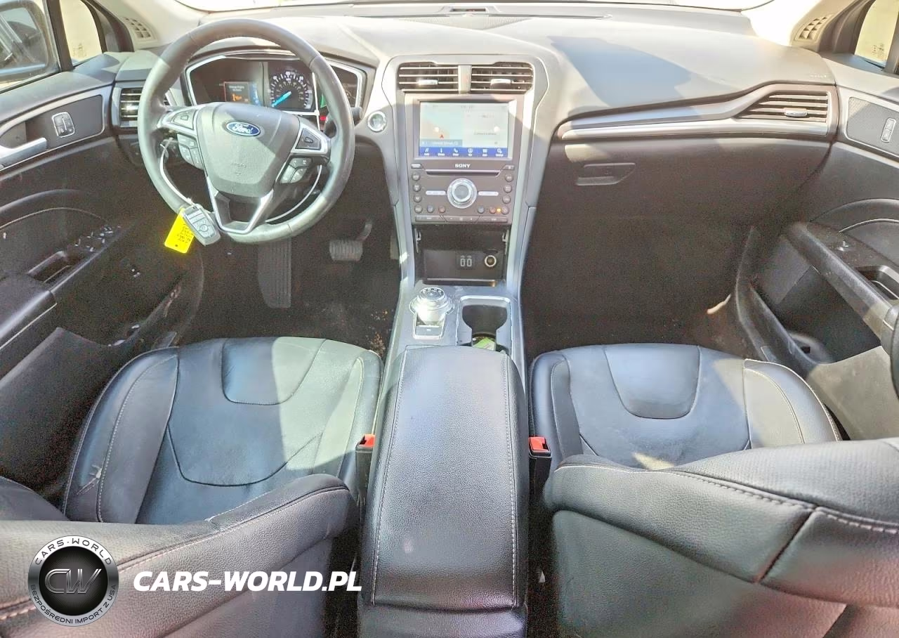 2019 Ford Fusion Titanium VIN:3FA6P0RU3KR240180 - 8