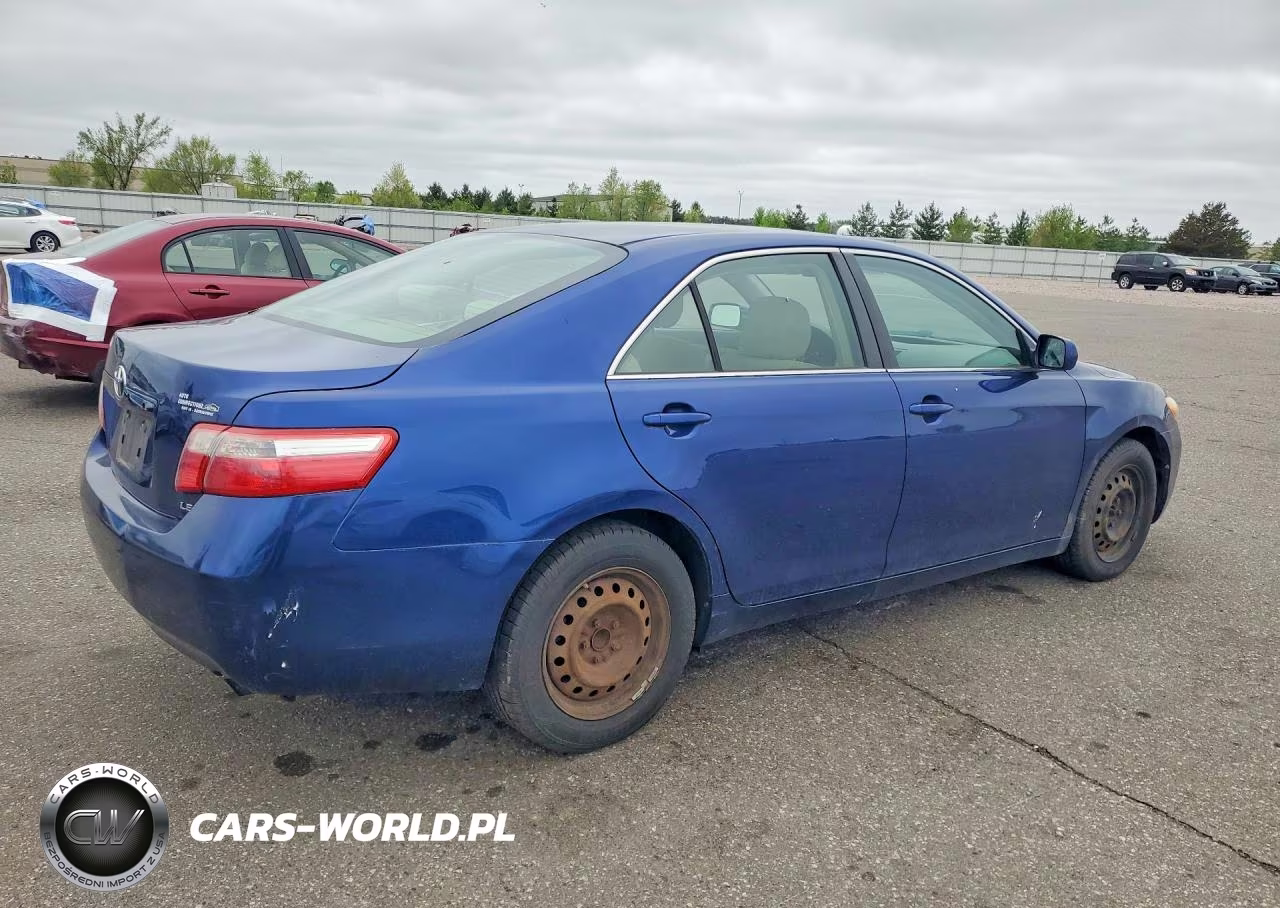2007 Toyota Camry Le VIN:4T4BE46K47R010111 - 3