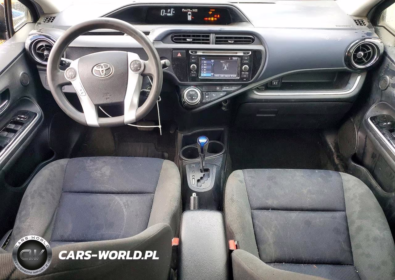 2015 Toyota Prius C Two VIN:JTDKDTB31F1586524 - 8