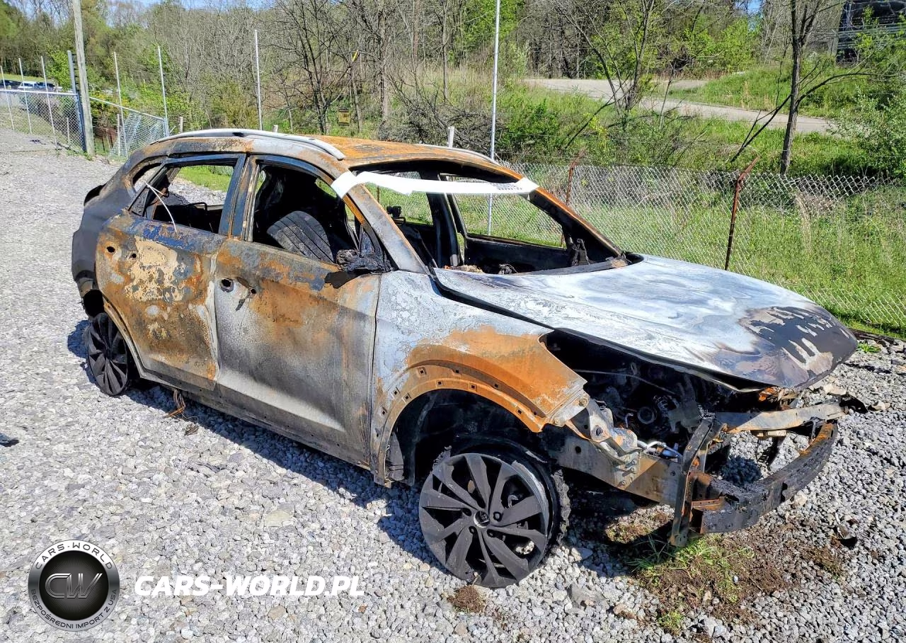 2019 Hyundai Tucson Value VIN:KM8J3CA48KU863201 - 4