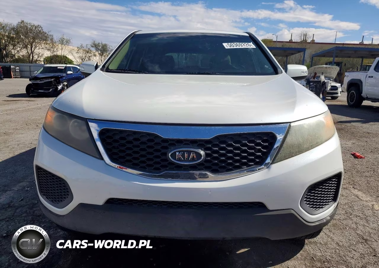 2012 Kia Sorento Lx VIN:5XYKT3A15CG232634 - 5