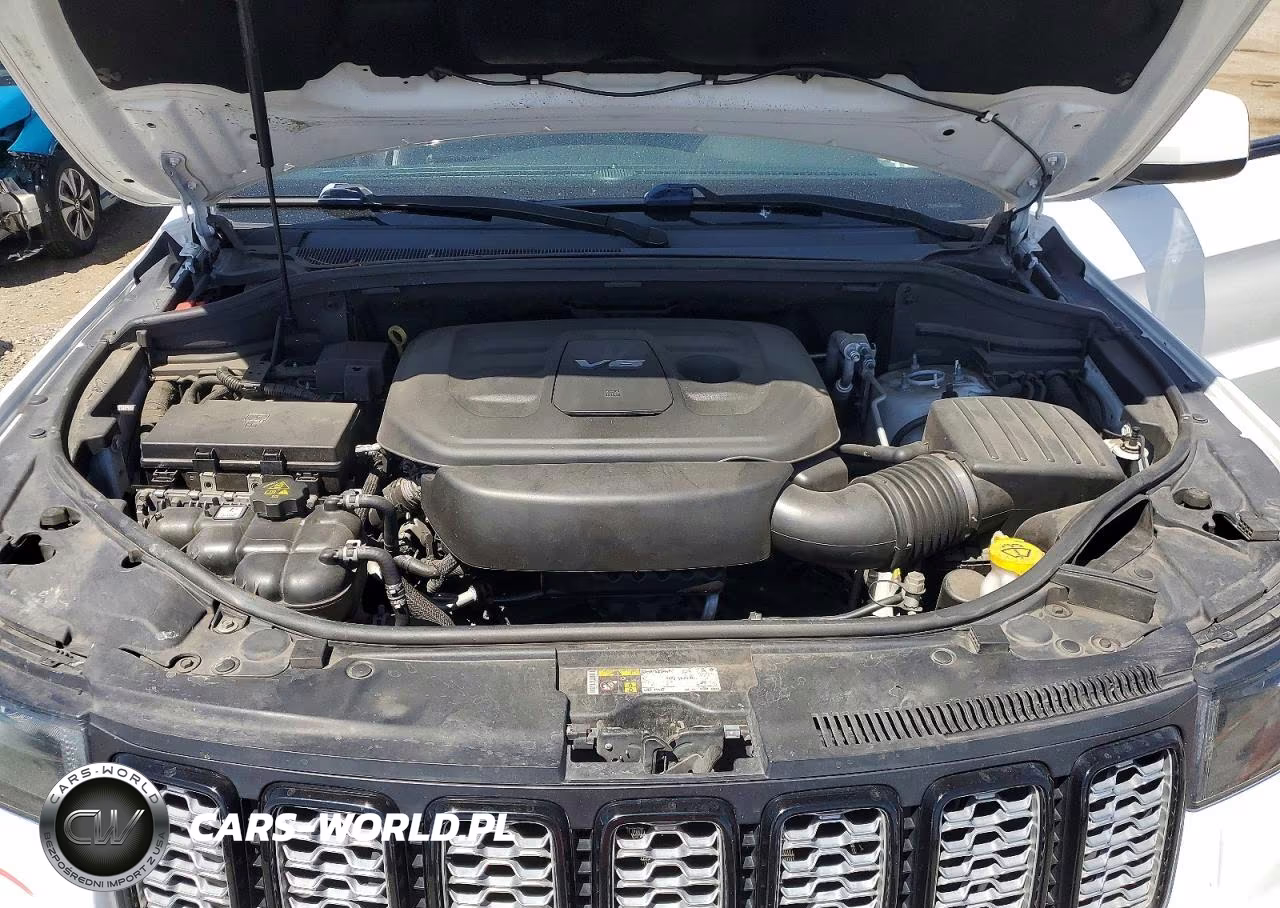 2018 Jeep Grand Cherokee Laredo VIN:1C4RJFAG6JC245744 - 12