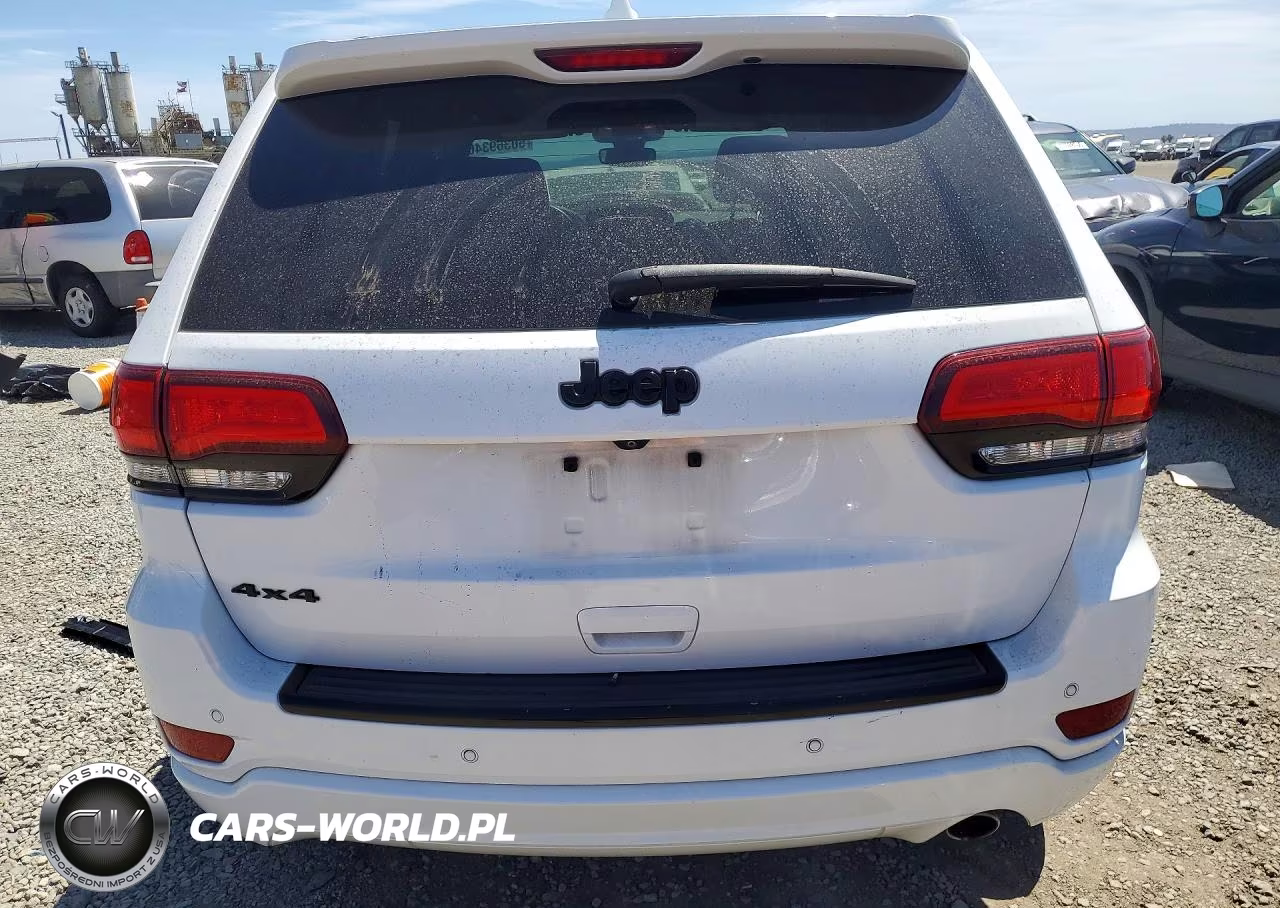 2018 Jeep Grand Cherokee Laredo VIN:1C4RJFAG6JC245744 - 6