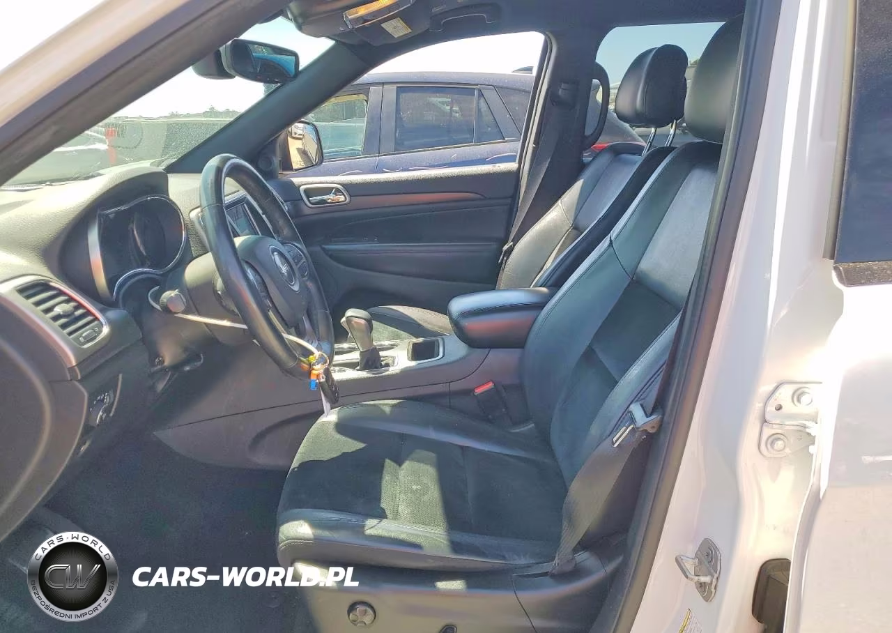 2018 Jeep Grand Cherokee Laredo VIN:1C4RJFAG6JC245744 - 7