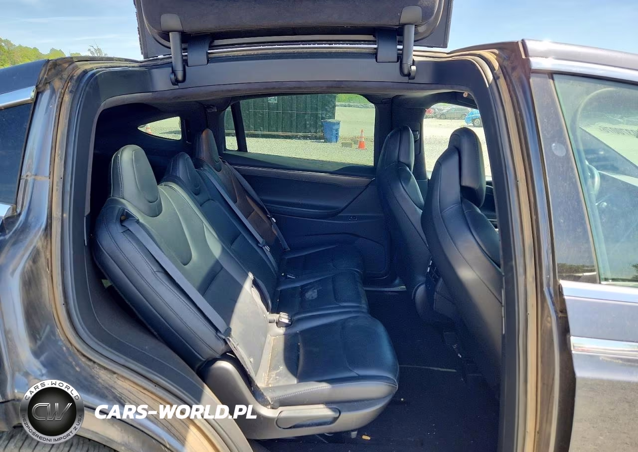 2018 Tesla Model X VIN:5YJXCAE22JF138437 - 10