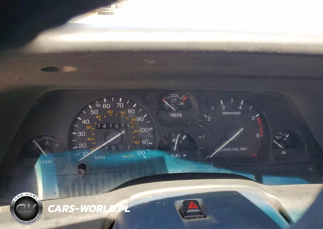 1993 Ford Thunderbird Lx VIN:1FAPP6240PH109220 - 9