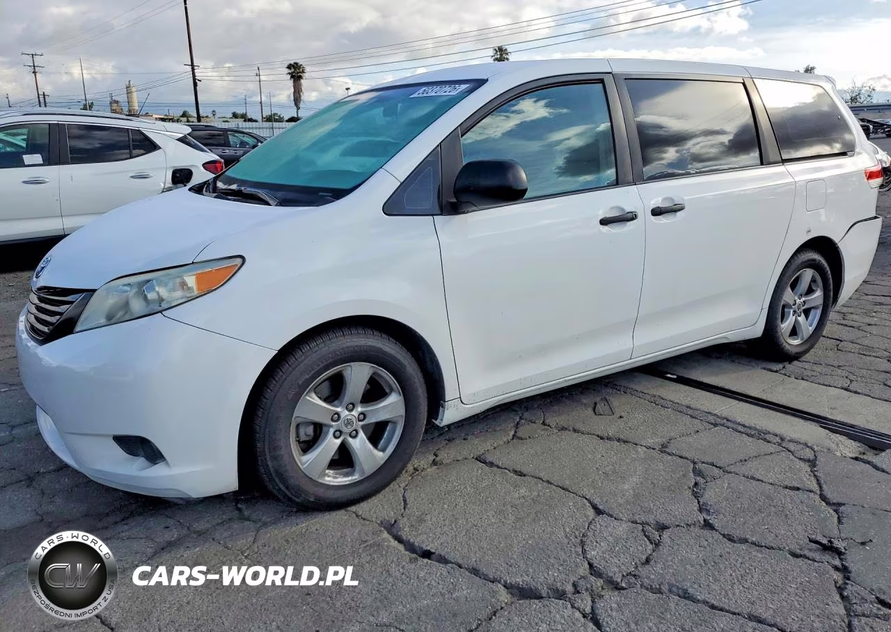2011 Toyota Sienna Base 7-Passenger