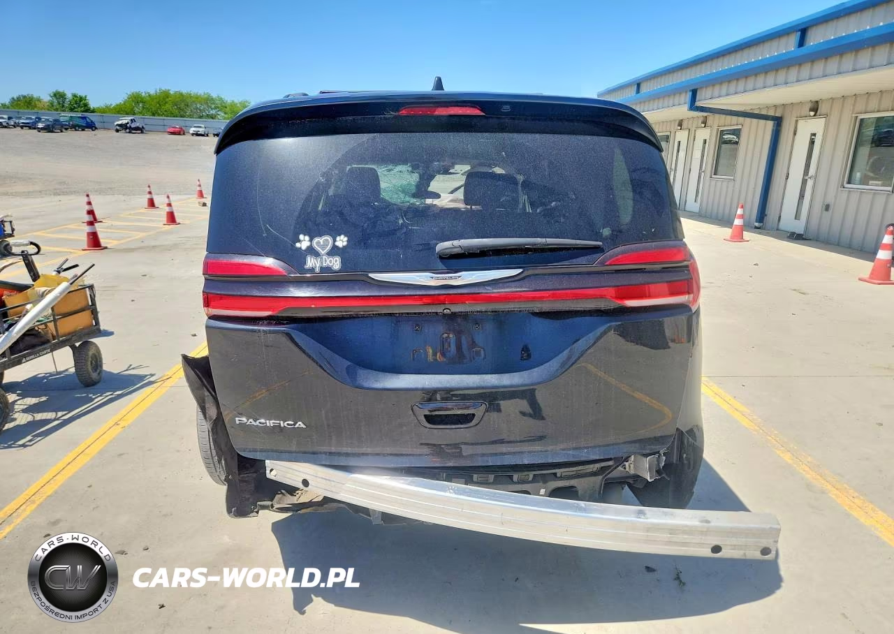 2022 Chrysler Pacifica Touring L VIN:2C4RC1BG5NR117942 - 6