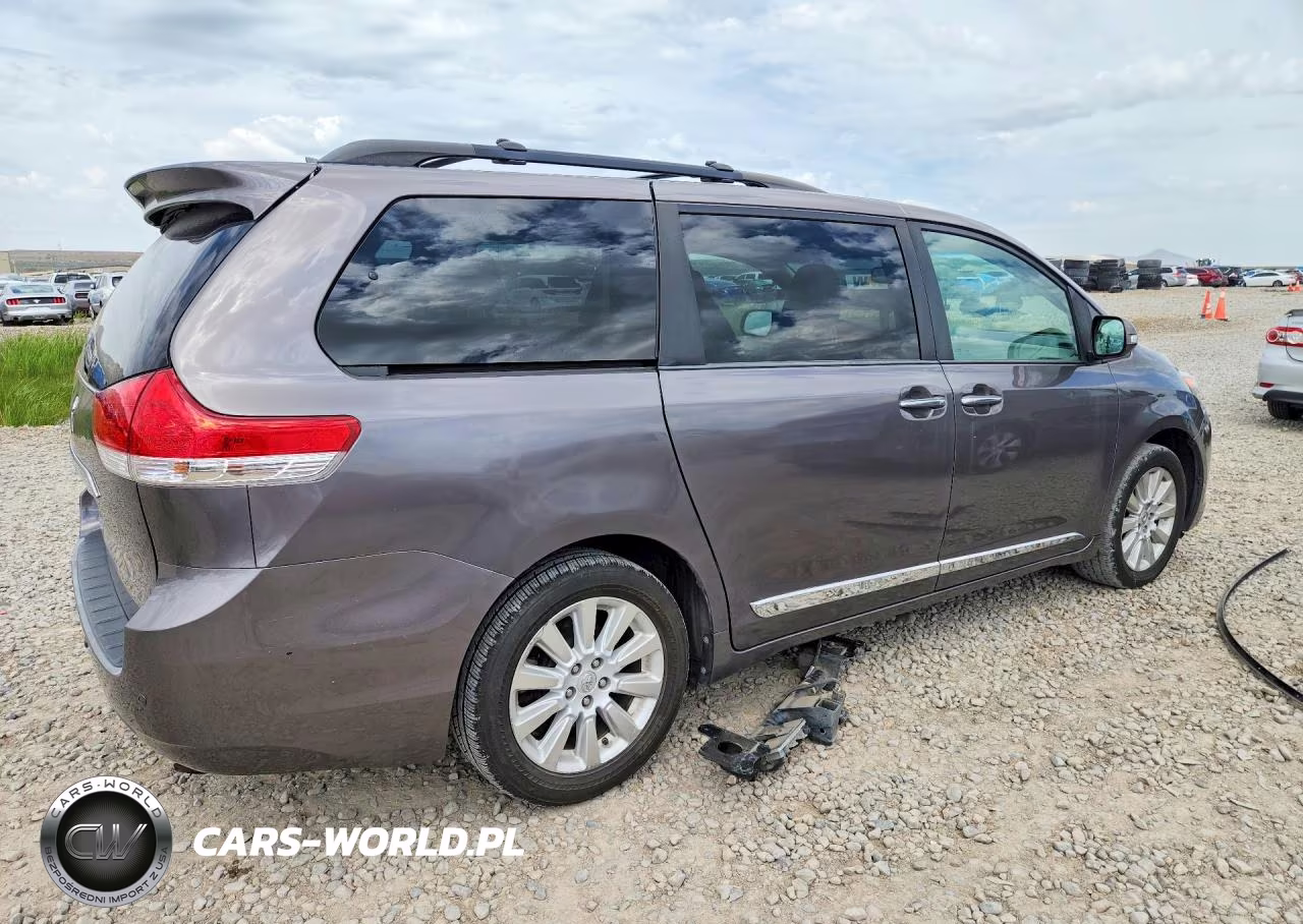 2014 Toyota Sienna Limited 7-Passenger VIN:5TDDK3DC3ES090718 - 3