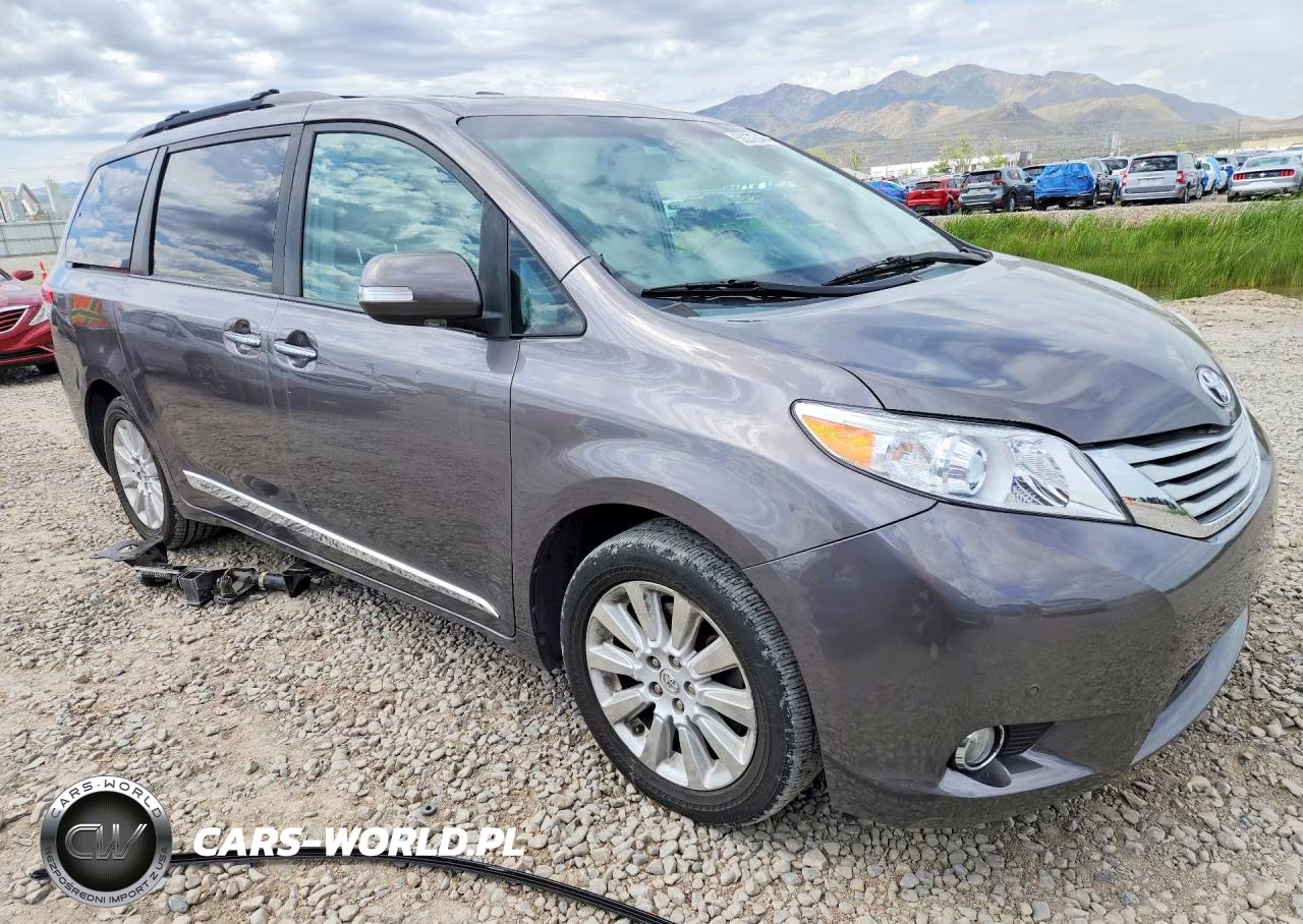 2014 Toyota Sienna Limited 7-Passenger VIN:5TDDK3DC3ES090718 - 4