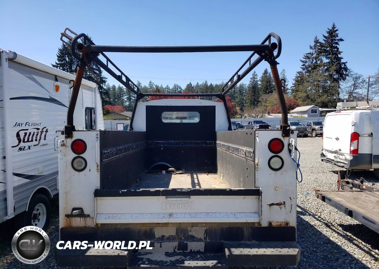 2010 Ford Econoline E350 Super Duty Cutaway Van VIN:1FDSE3FL1ADA08885 - 6