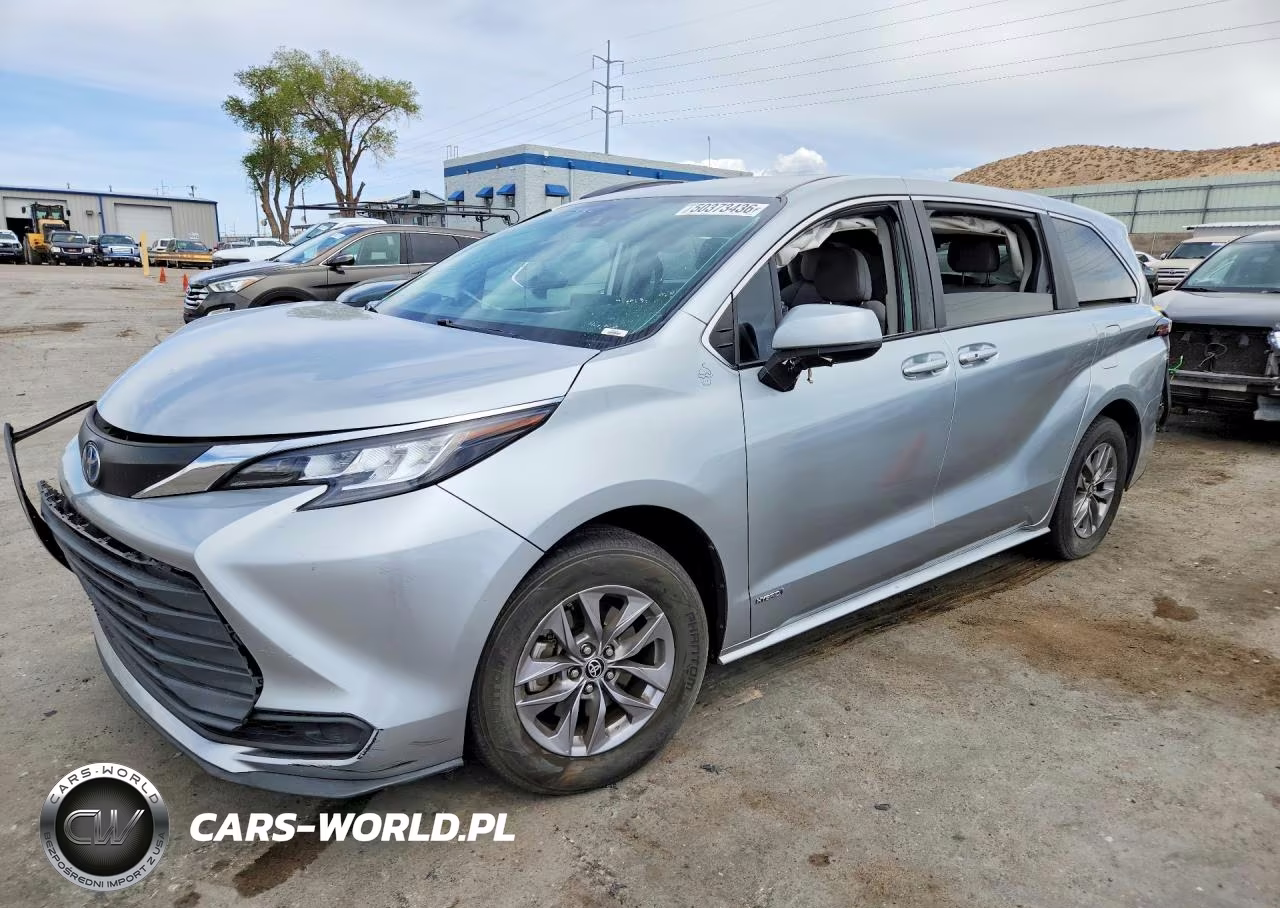 2021 Toyota Sienna Le