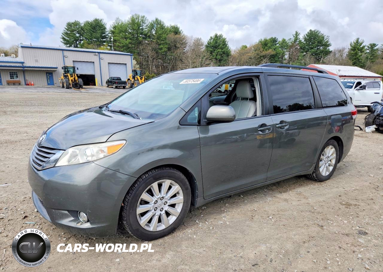 2012 Toyota Sienna Xle 7-Passenger