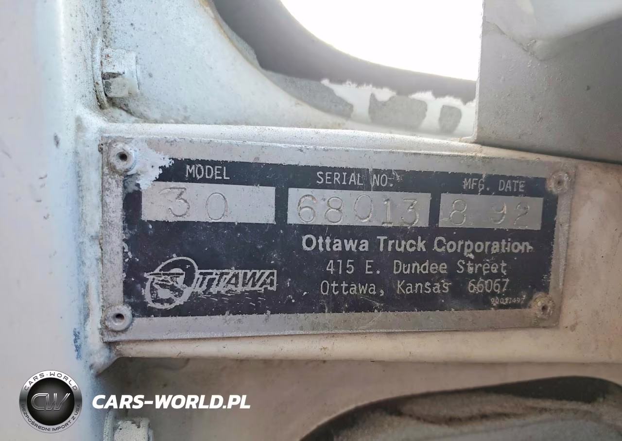 1992 Ottawa Yard Truck VIN:68013 - 10