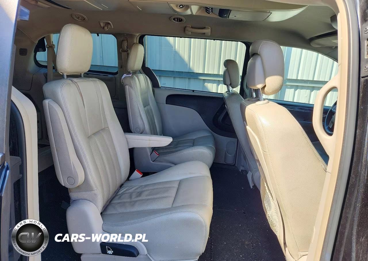 2012 Chrysler Town & Country Touring L VIN:2C4RC1CG8CR410486 - 11