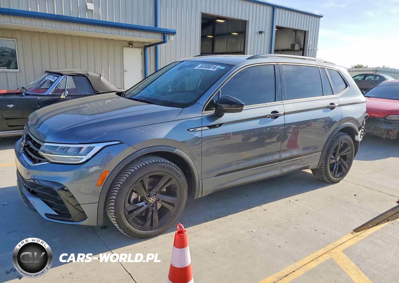2023 Volkswagen Tiguan Se R-Line Black