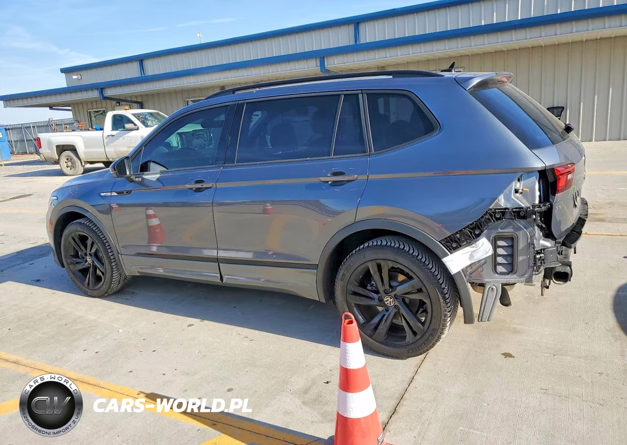 2023 Volkswagen Tiguan Se R-Line Black VIN:3VVCB7AX2PM093043 - 2