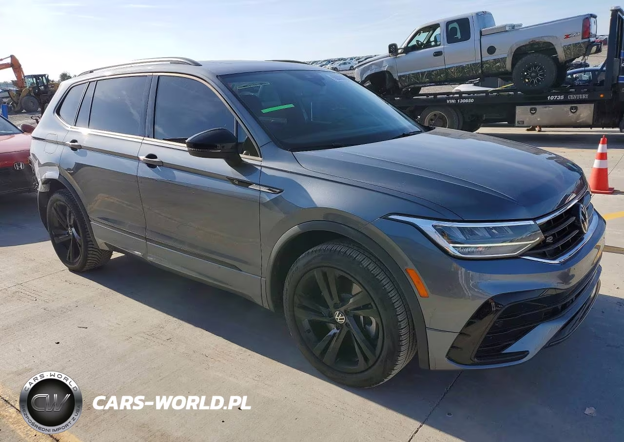2023 Volkswagen Tiguan Se R-Line Black VIN:3VVCB7AX2PM093043 - 4