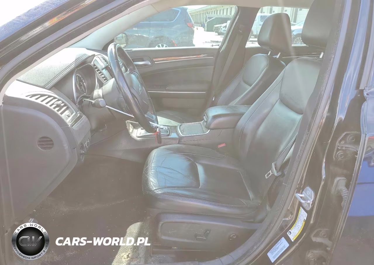 2015 Chrysler 300 Limited VIN:2C3CCAAG7FH807873 - 7