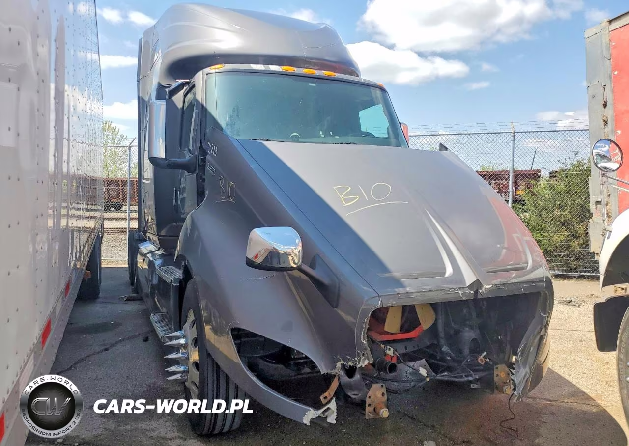 2019 International Lt625