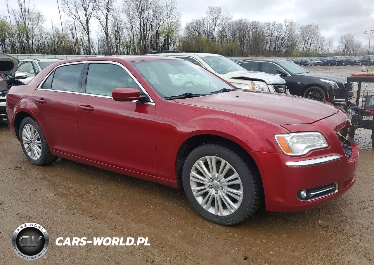 2014 Chrysler 300 VIN:2C3CCARGXEH181545 - 4