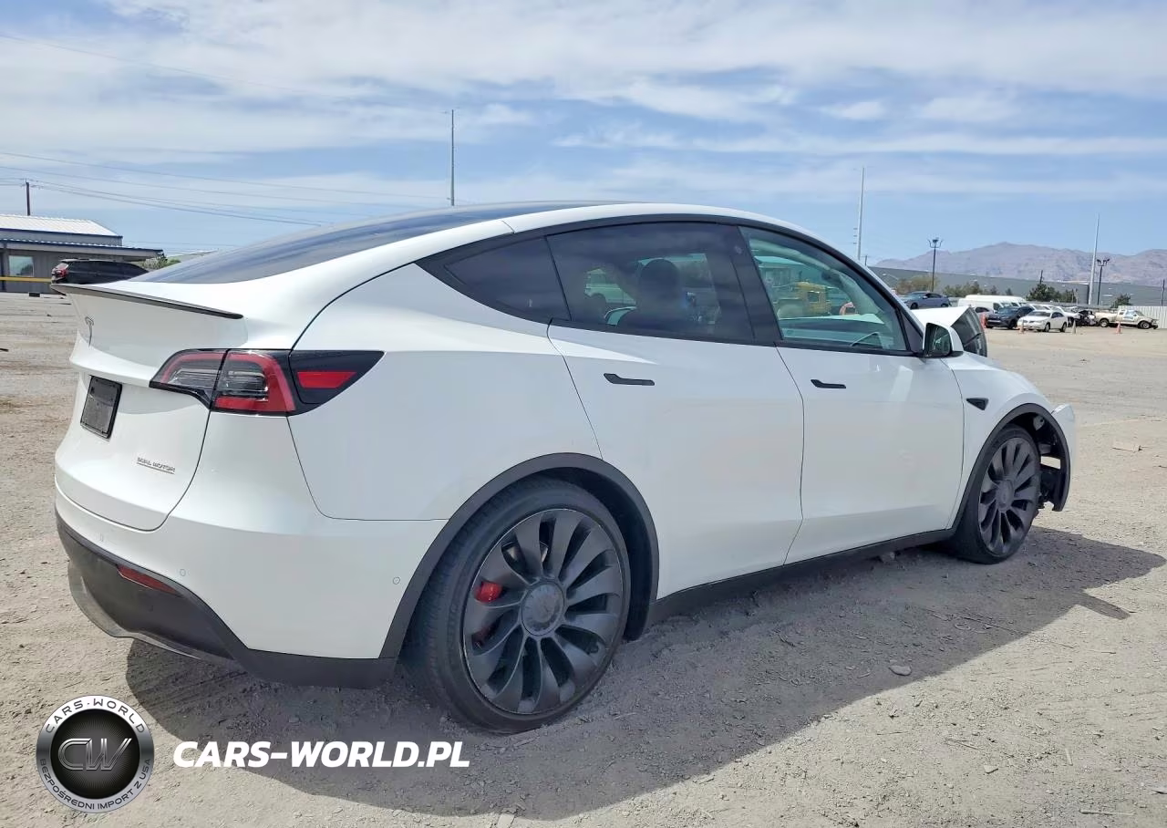 2022 Tesla Model Y VIN:7SAYGDEF4NF522368 - 3