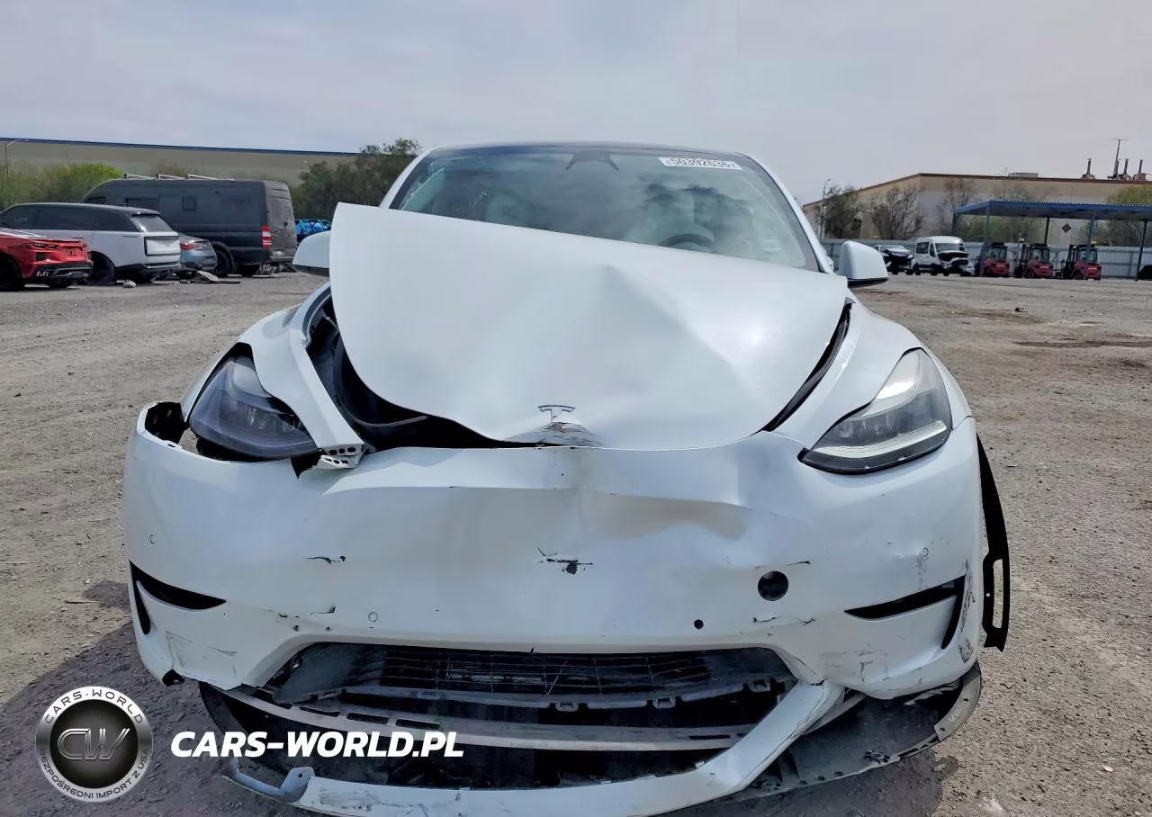 2022 Tesla Model Y VIN:7SAYGDEF4NF522368 - 5