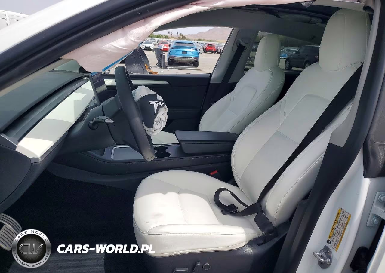 2022 Tesla Model Y VIN:7SAYGDEF4NF522368 - 7